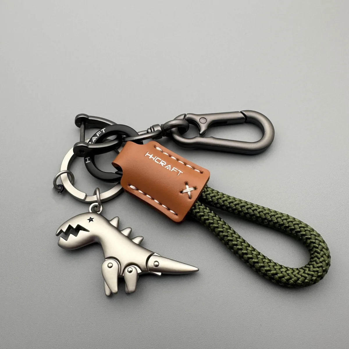Leather Woven Rope Metal Keychain – Stylish Car & Motorcycle Accessory
