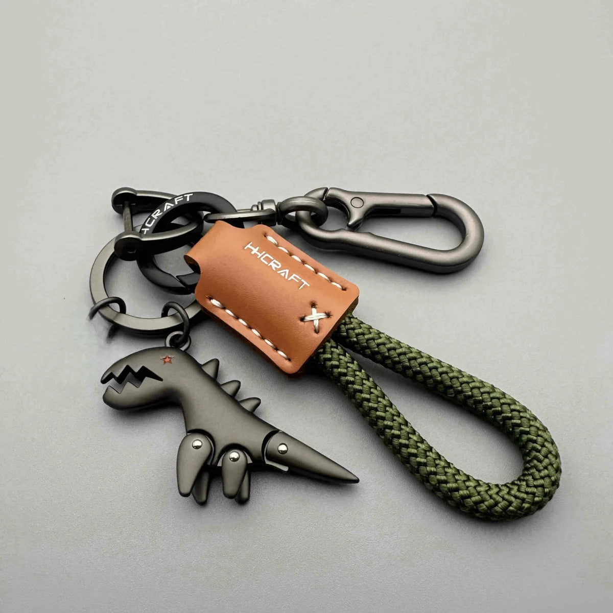 Leather Woven Rope Metal Keychain – Stylish Car & Motorcycle Accessory